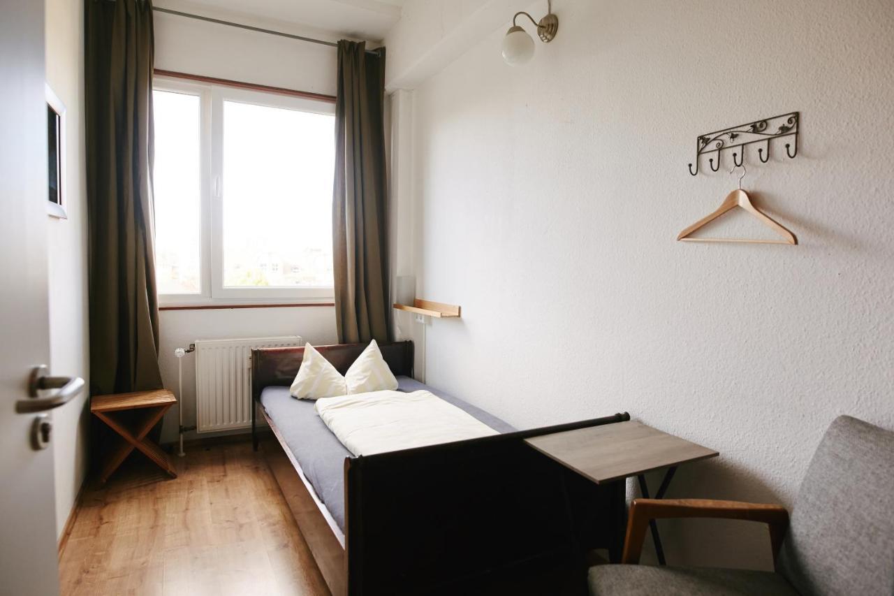 Single Room with Shared Bathroom